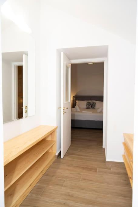 Homeresidence 1 埃尔莫波利斯 外观 照片